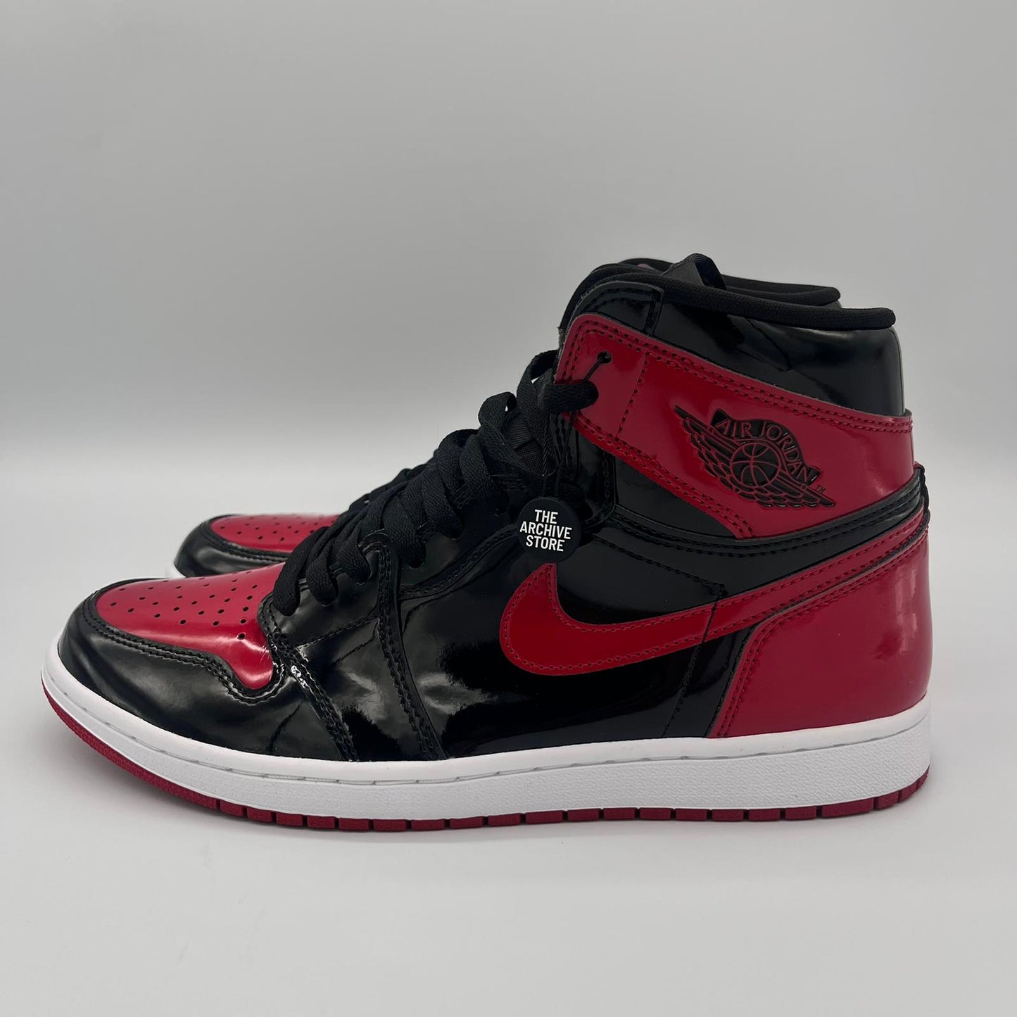 Jordan 1 Retro High OG Patent Bred Pre-owned US 11
