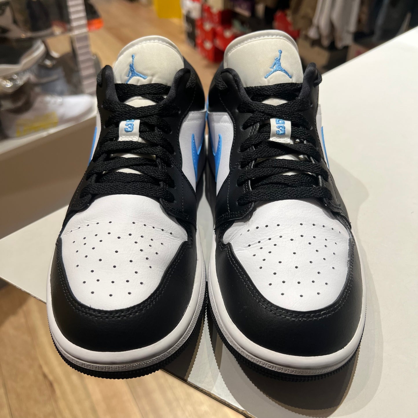 Jordan 1 Low Black University Blue White Pre-owned M US10