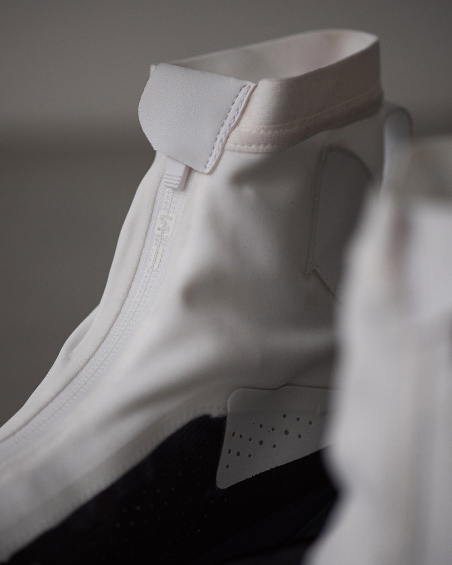 Salomon Bamba 2 high-top sneakers x 11 By Boris Bidjan Saberi-BLACK DYE