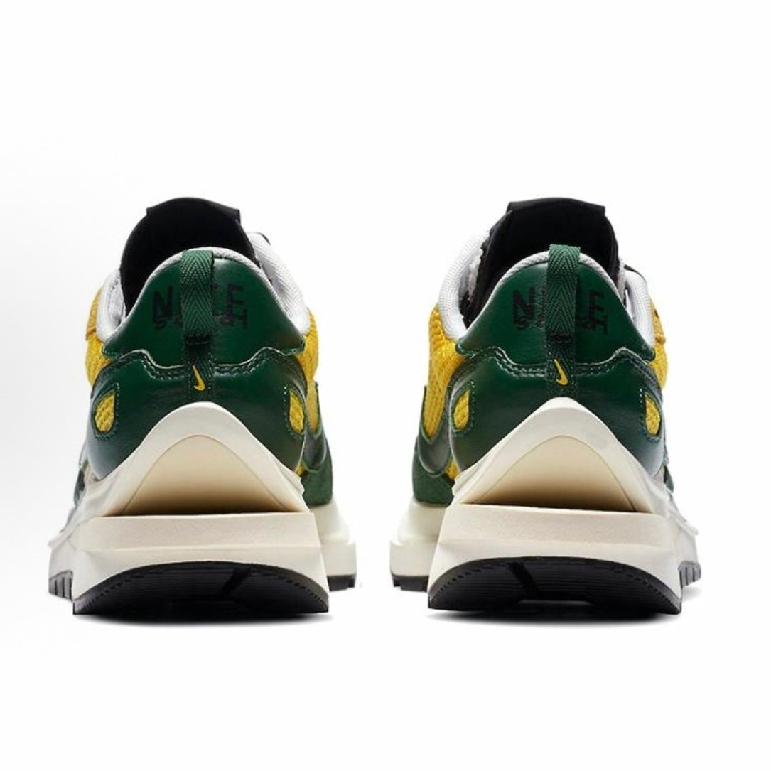 Nike Vaporwaffle sacai Tour Yellow Stadium Green