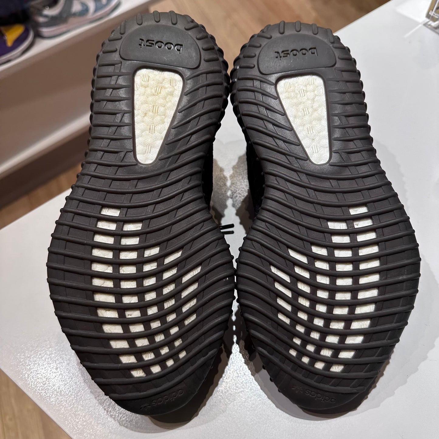 adidas Yeezy Boost 350 V2 Black Red (2017/2020) Pre-Owned