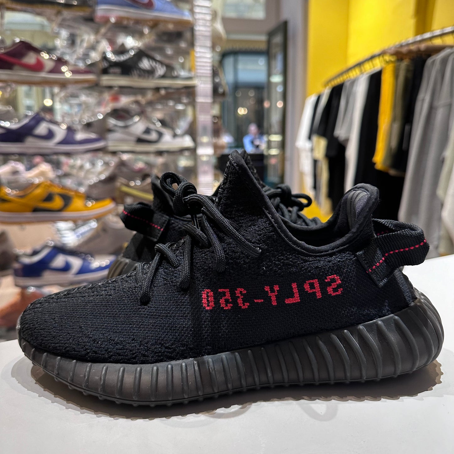 adidas Yeezy Boost 350 V2 Black Red (2017/2020) Pre-Owned