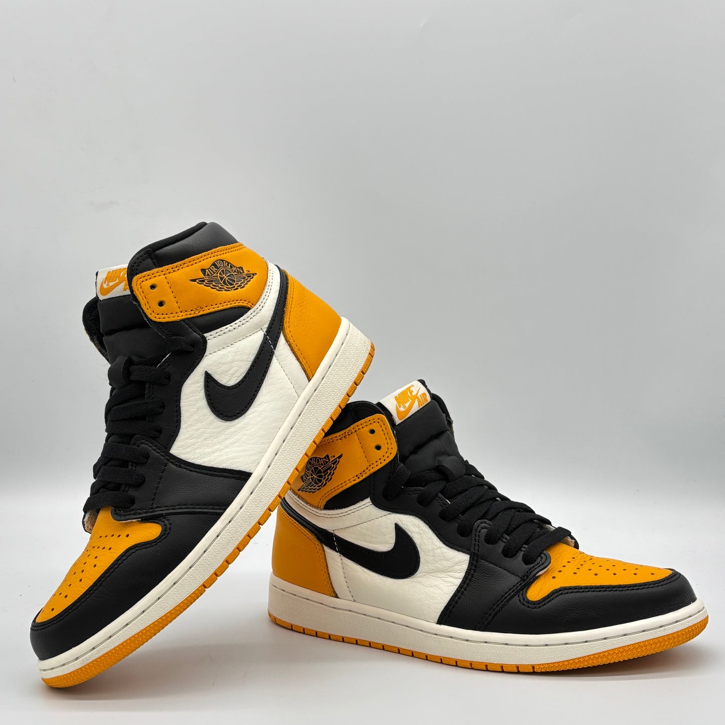 Jordan 1 Retro High OG Taxi Pre-Owned US8.5
