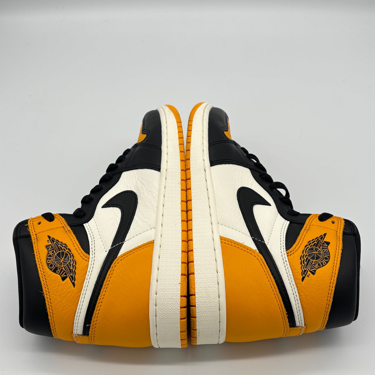 Jordan 1 Retro High OG Taxi Pre-Owned US 9