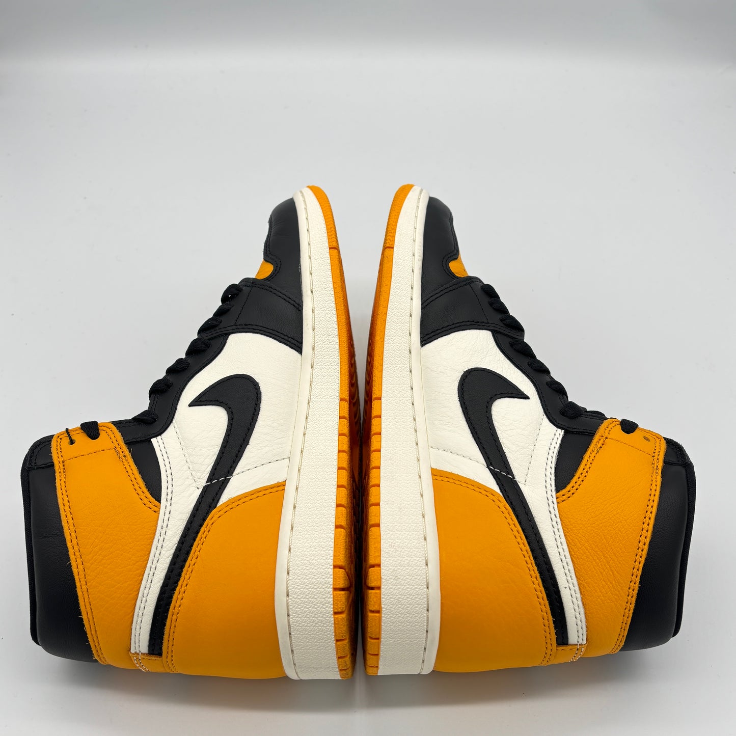 Jordan 1 Retro High OG Taxi Pre-Owned US 9