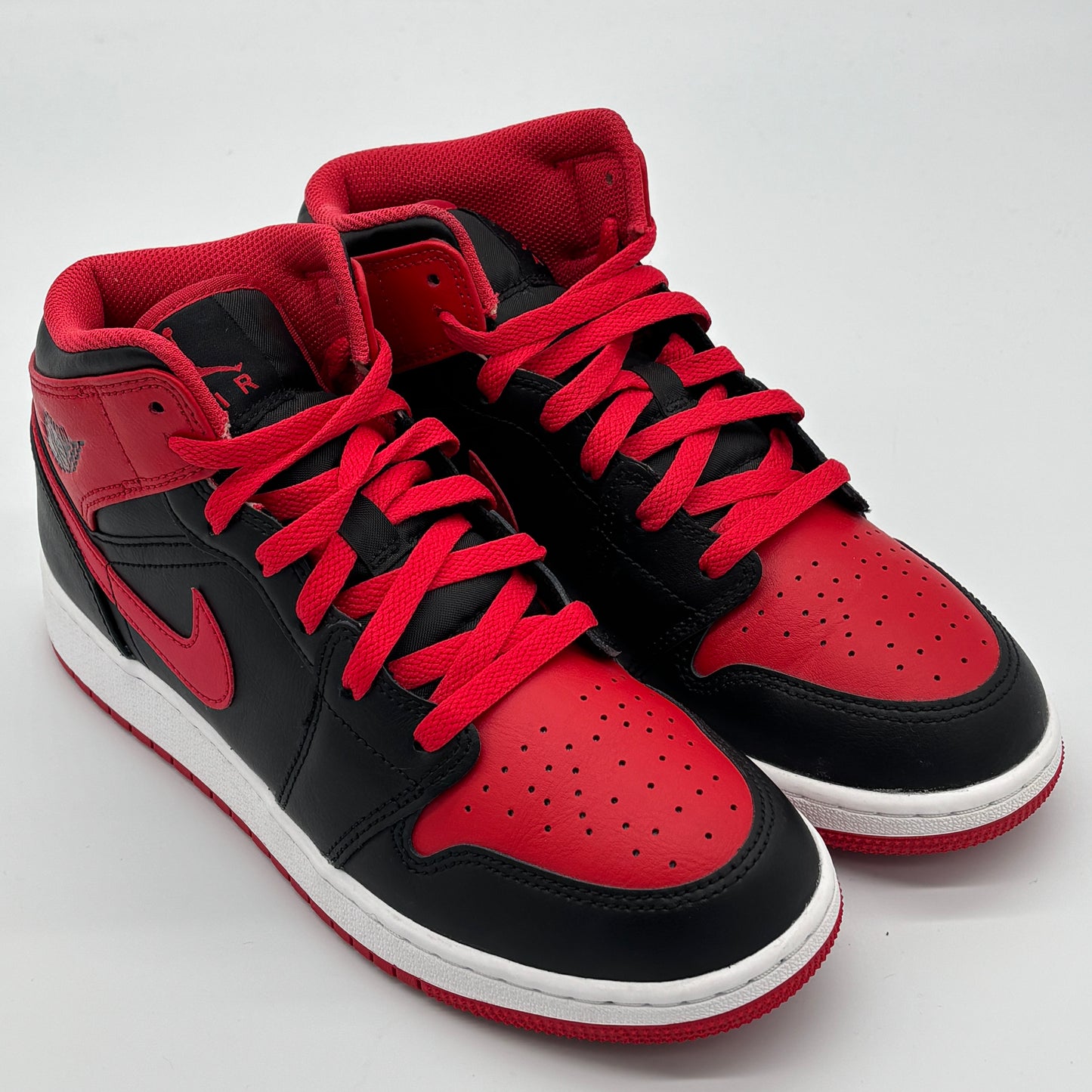 Jordan 1 Mid Alternate Bred Pre-owned US6Y
