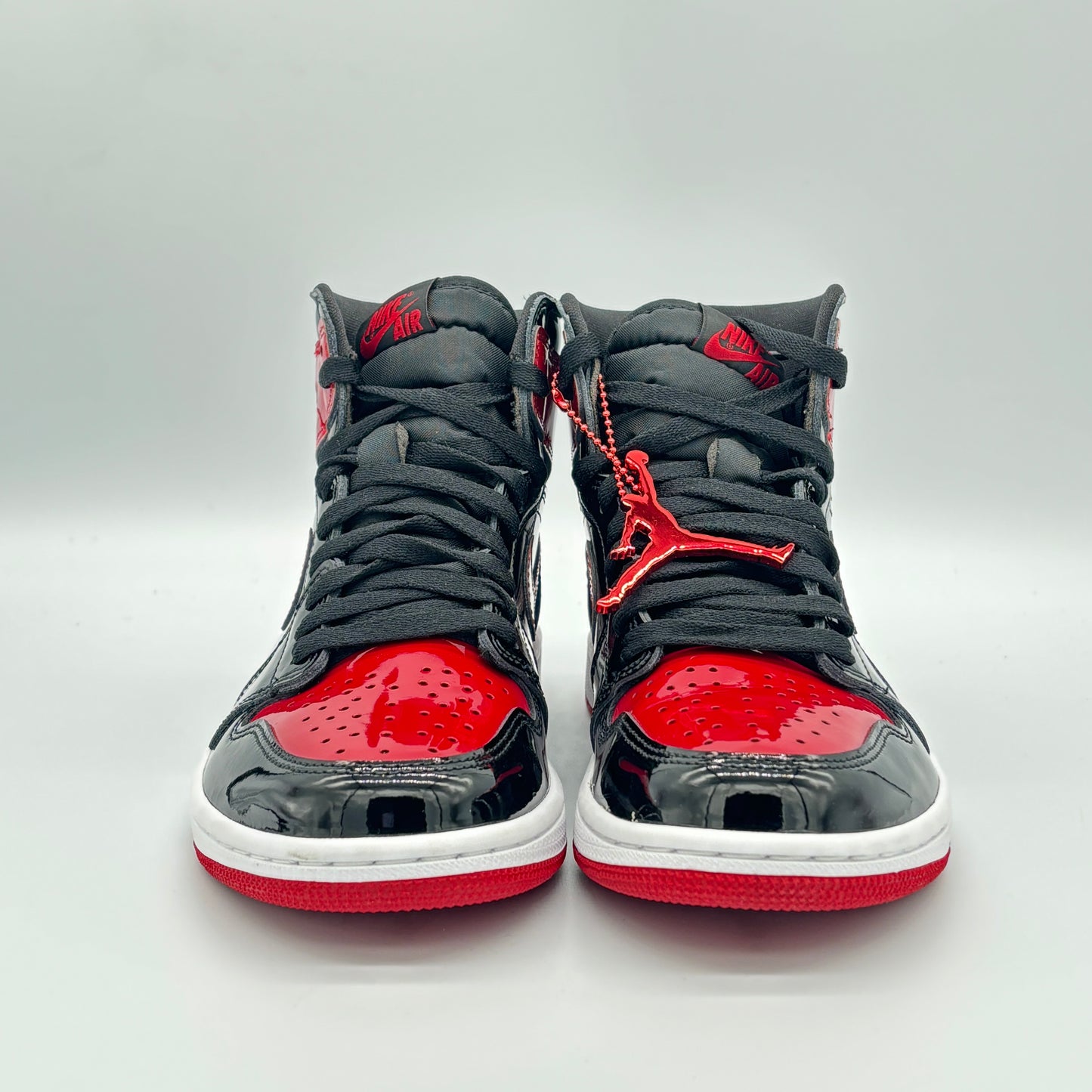 Jordan 1 Retro High OG Patent Bred Pre-owned US 8