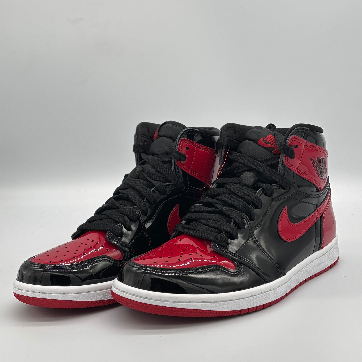 Jordan 1 Retro High OG Patent Bred Pre-owned US 8