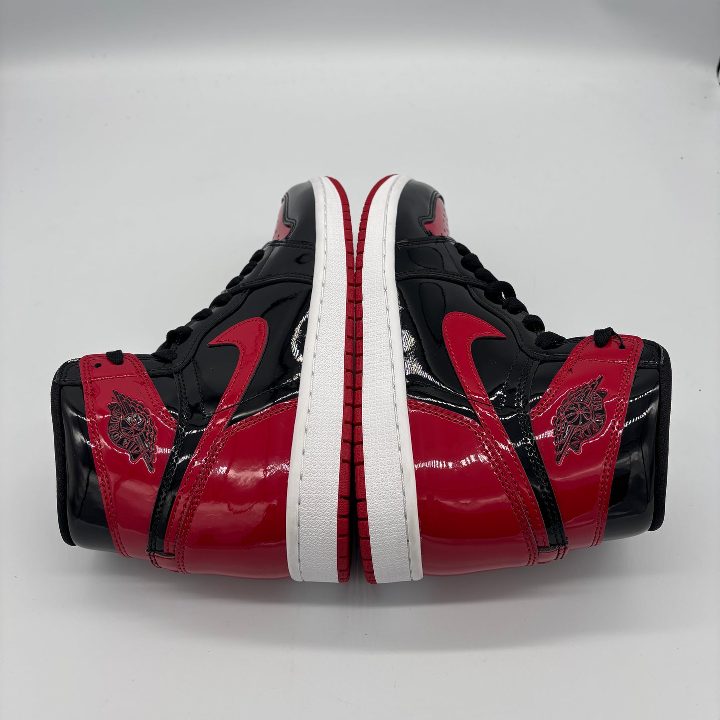 Jordan 1 Retro High OG Patent Bred Pre-owned US 8
