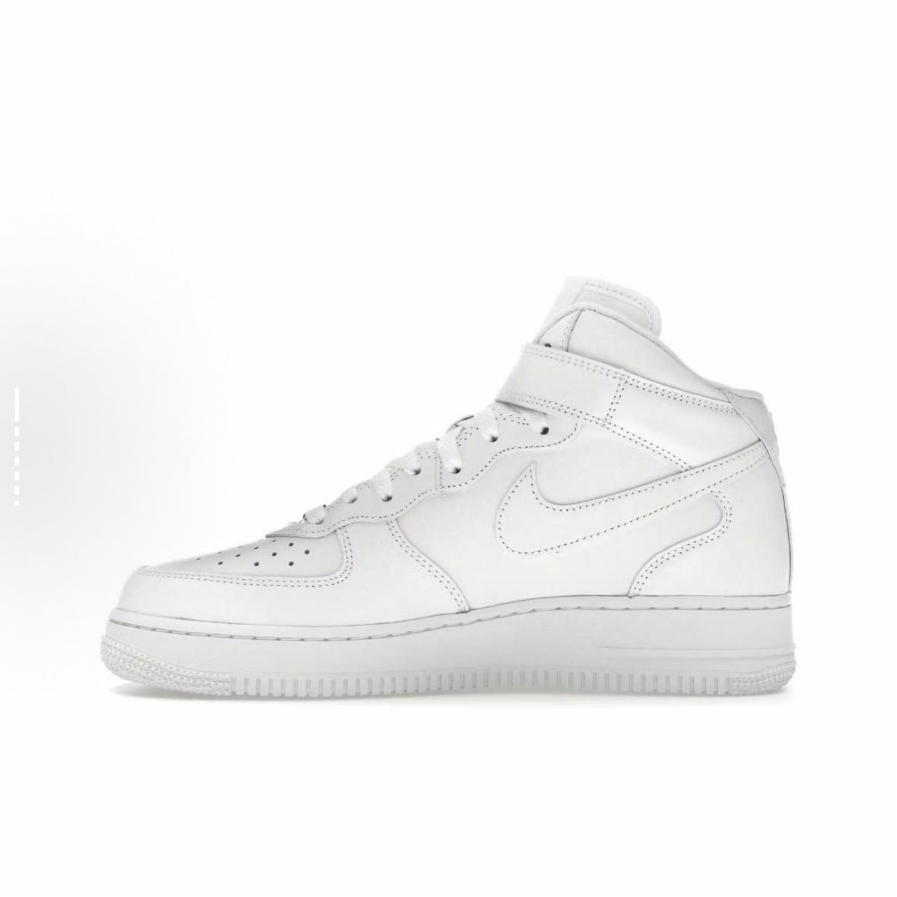 Nike Air Force 1 Mid Supreme White