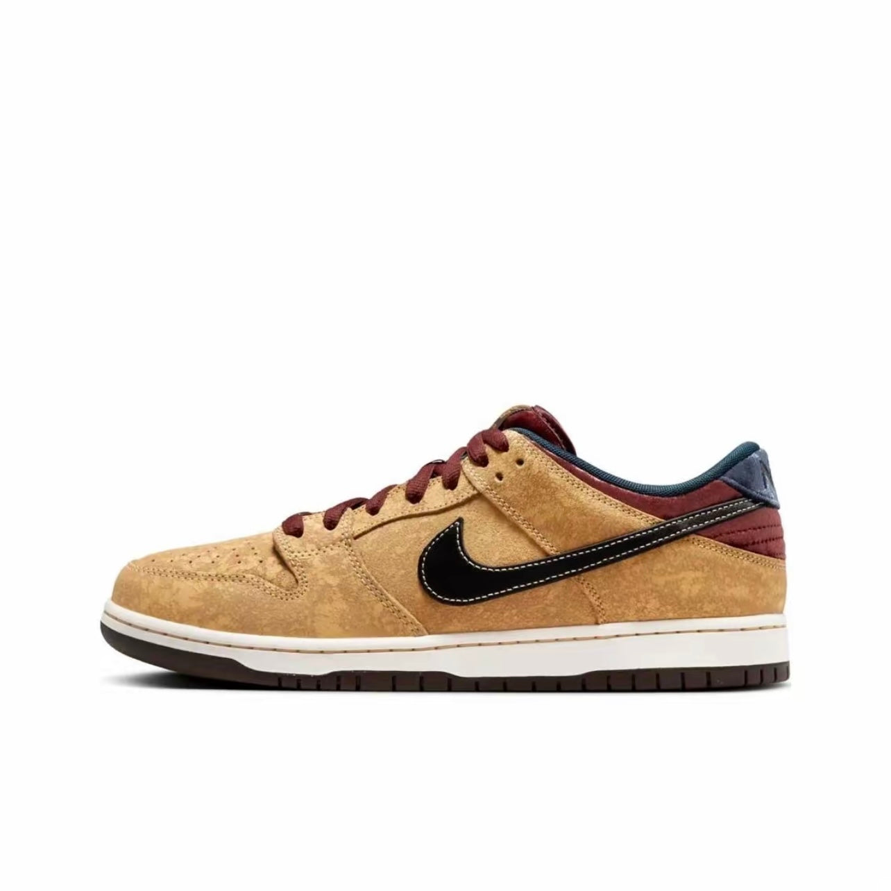 Nike SB Dunk City of Cinema