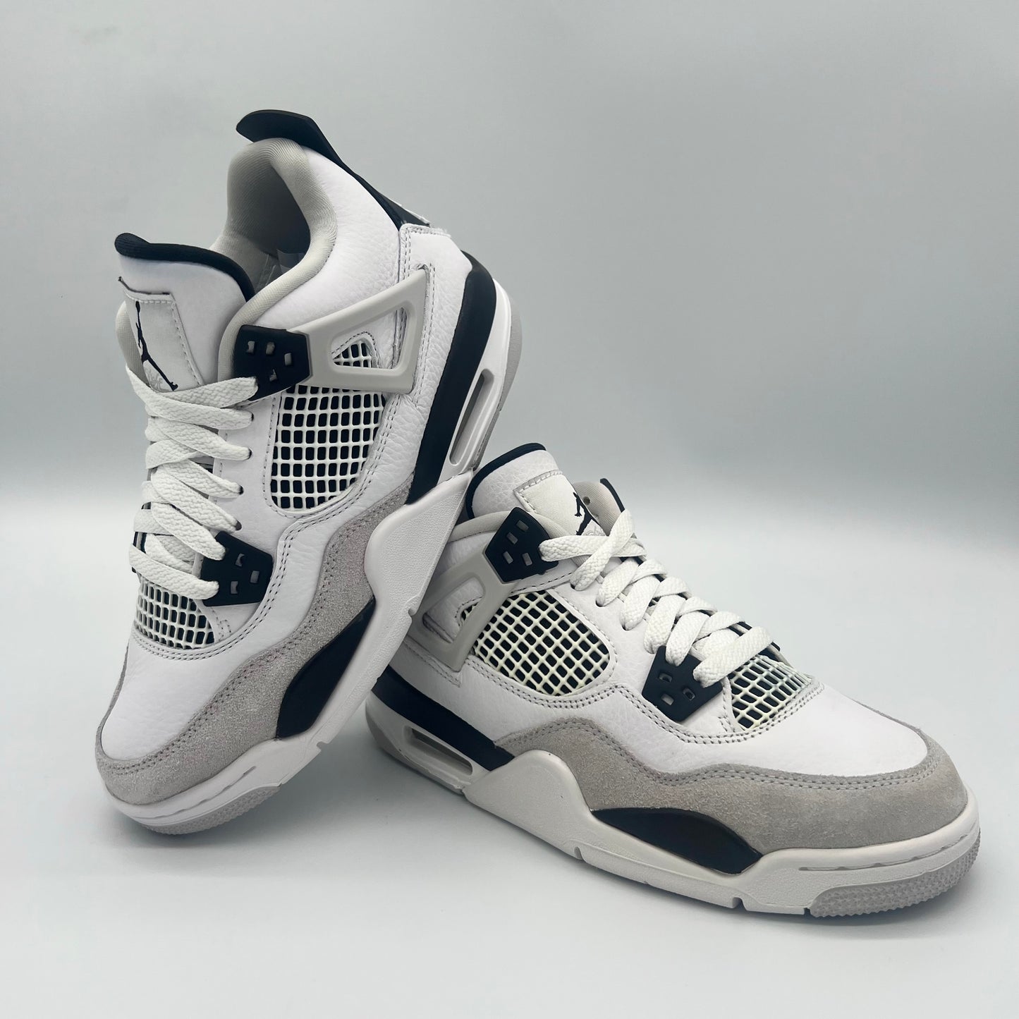 Jordan 4 Retro Military Black (GS) Pre-owned US4Y