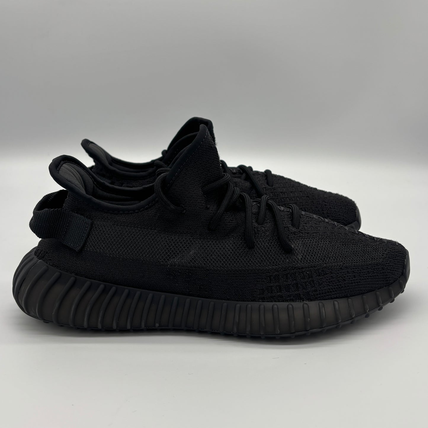 Adidas Yeezy Boost 350 V2 Onyx US9 Pre-owned