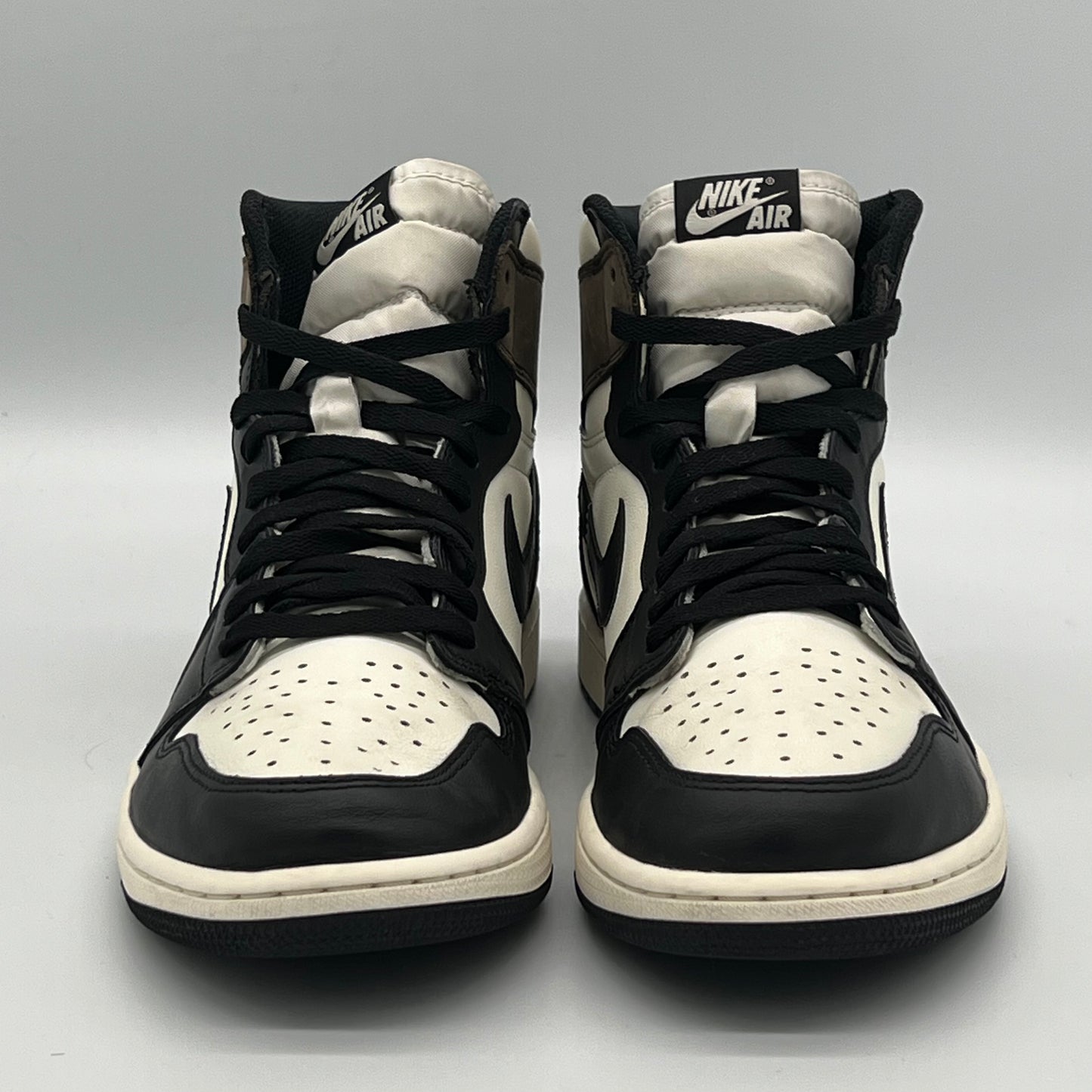 Jordan 1 Retro High Dark Mocha Pre-owned US12