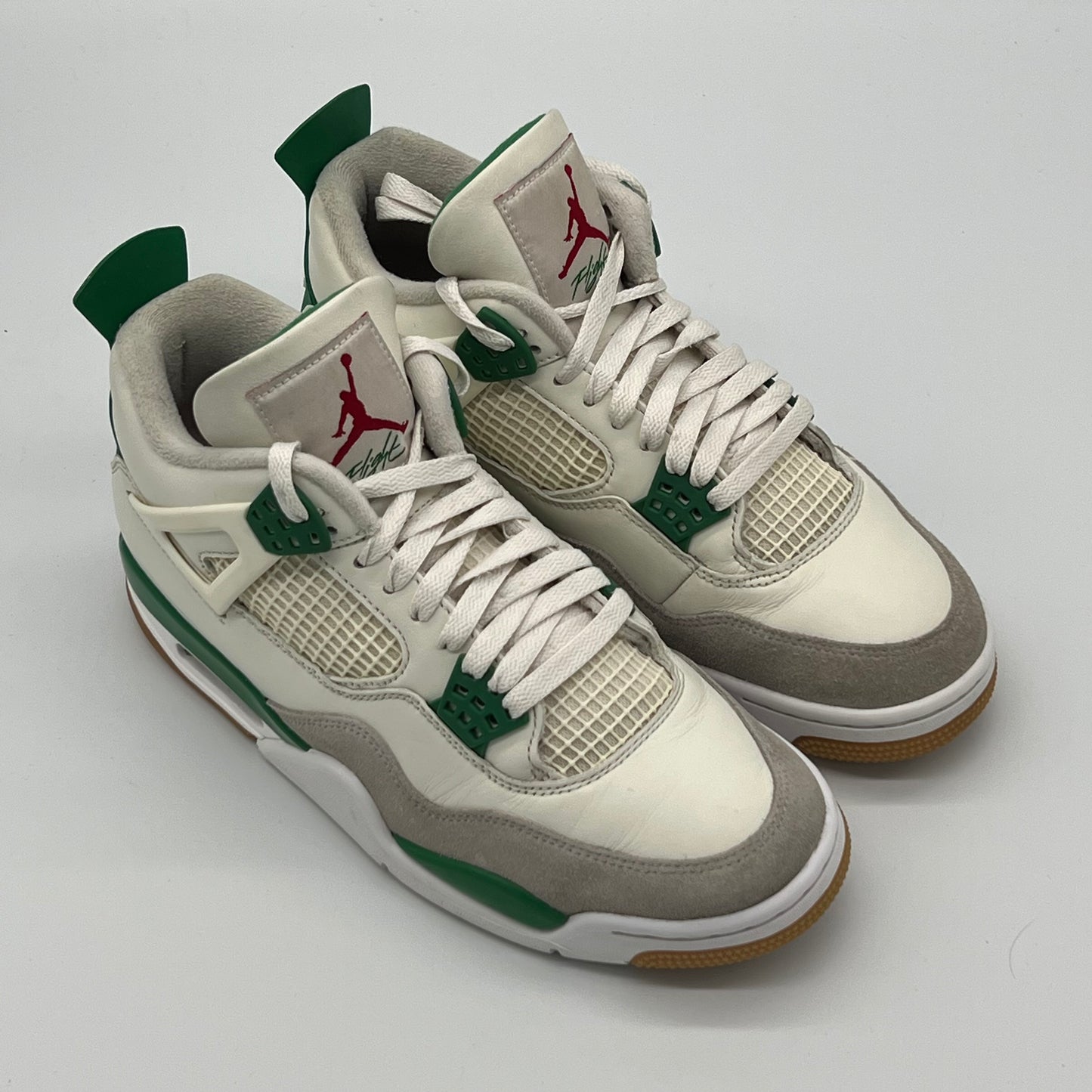 Jordan 4 Retro SB Pine Green Pre-owned US9
