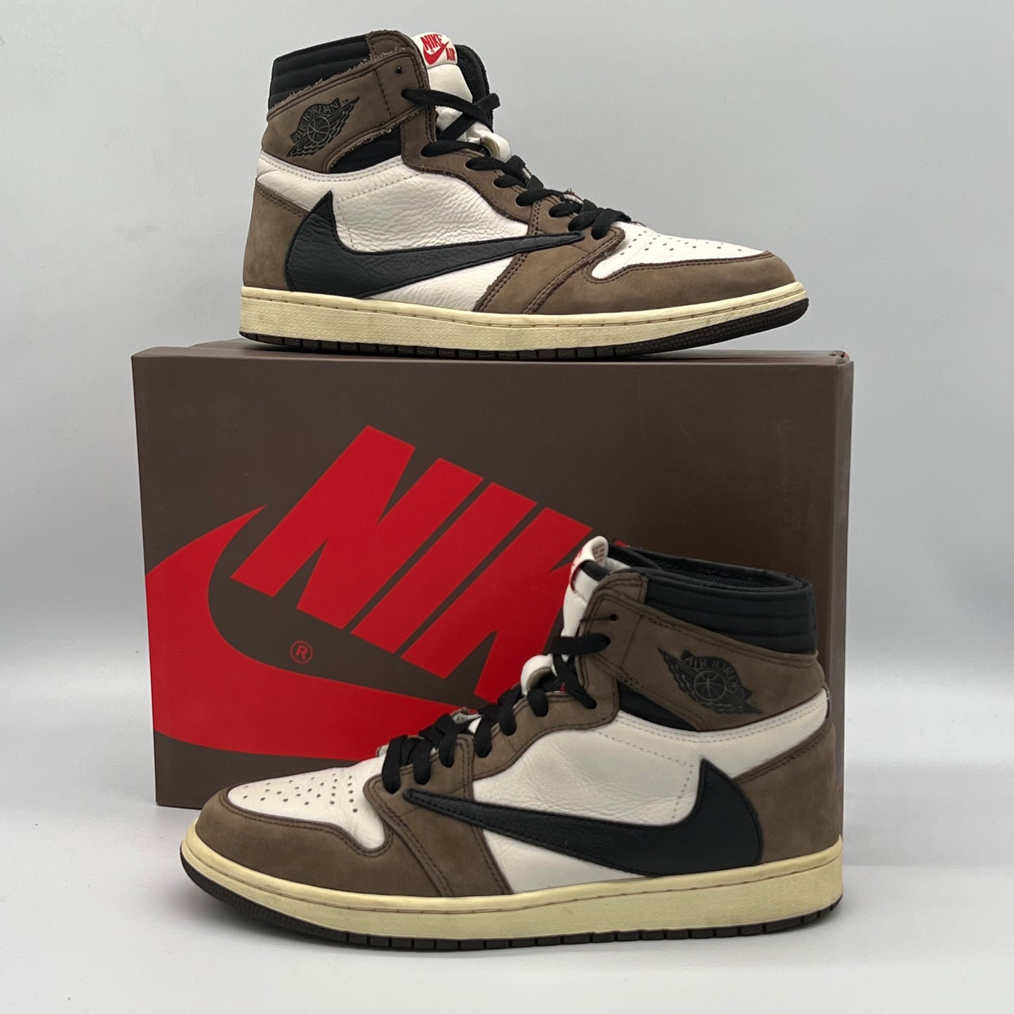 Jordan 1 Retro High OG SP Travis Scott Mocha Pre-Owned Size 10.5