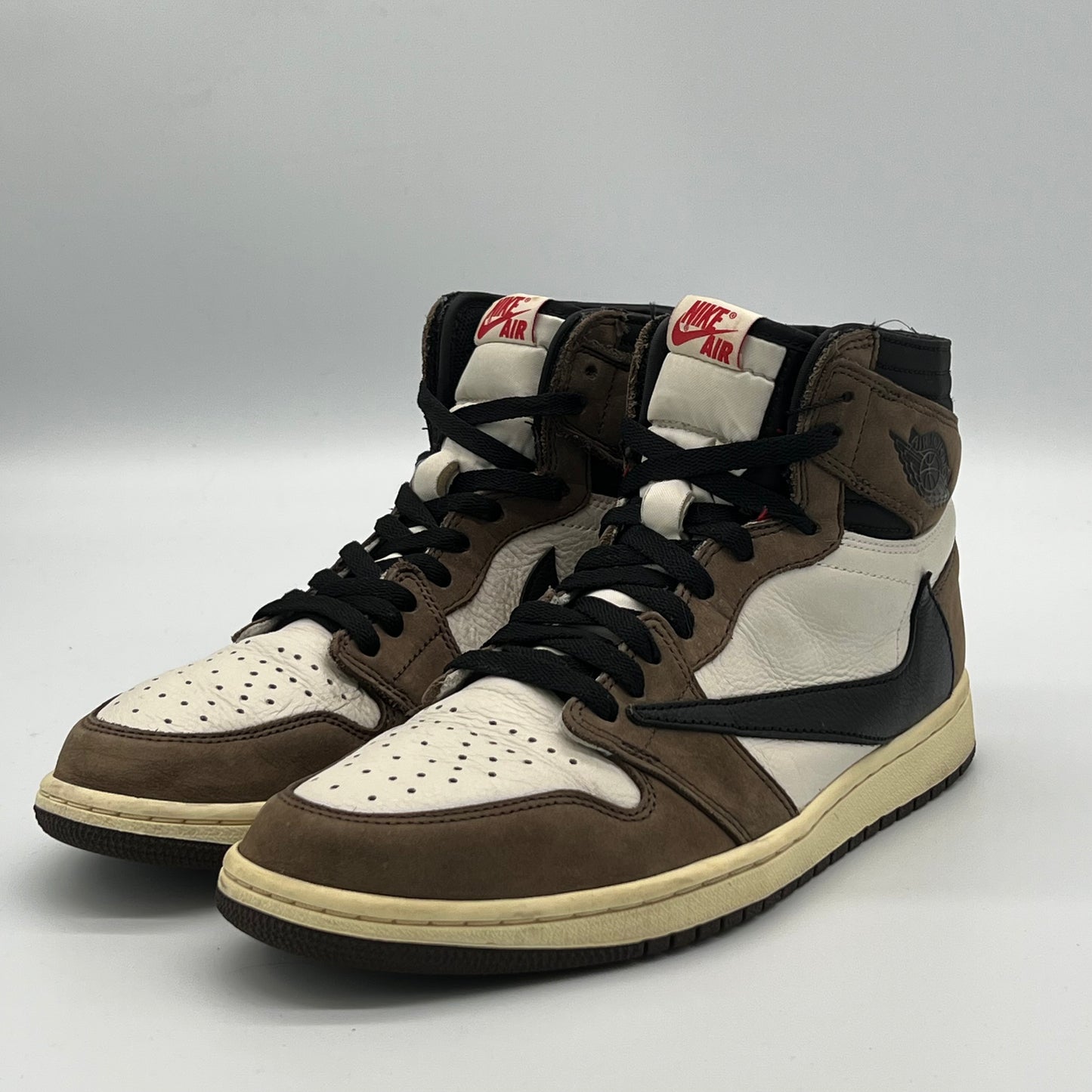 Jordan 1 Retro High OG SP Travis Scott Mocha Pre-Owned Size 10.5