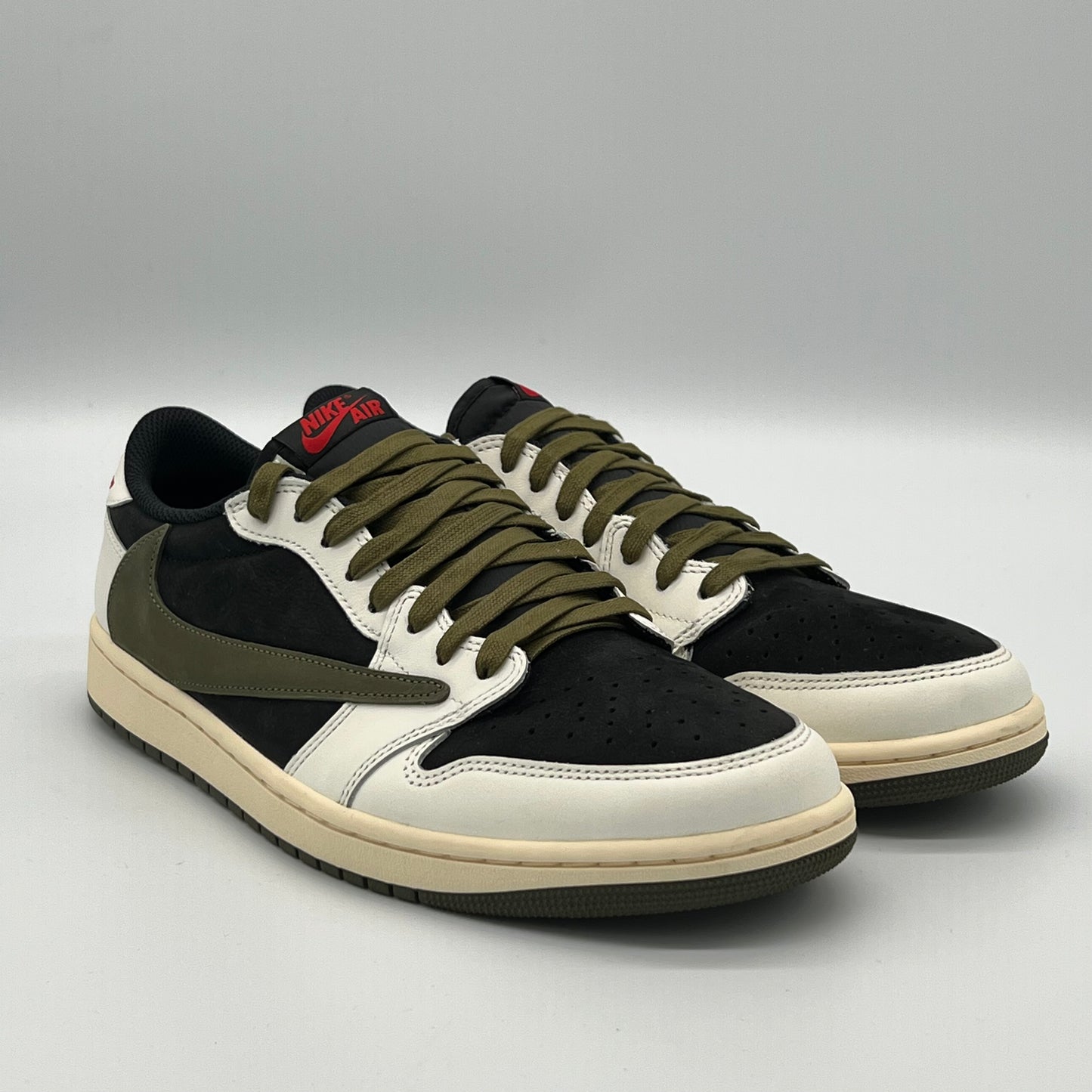 Jordan 1 Retro Low OG SP Travis Scott Olive (Women’s) Pre-owned WUS12/US10.5