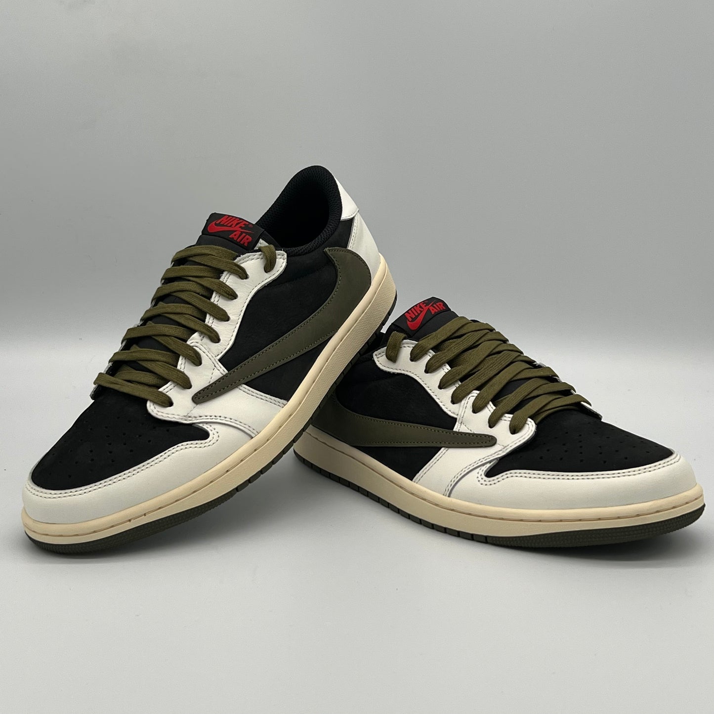 Jordan 1 Retro Low OG SP Travis Scott Olive (Women’s) Pre-owned WUS12/US10.5