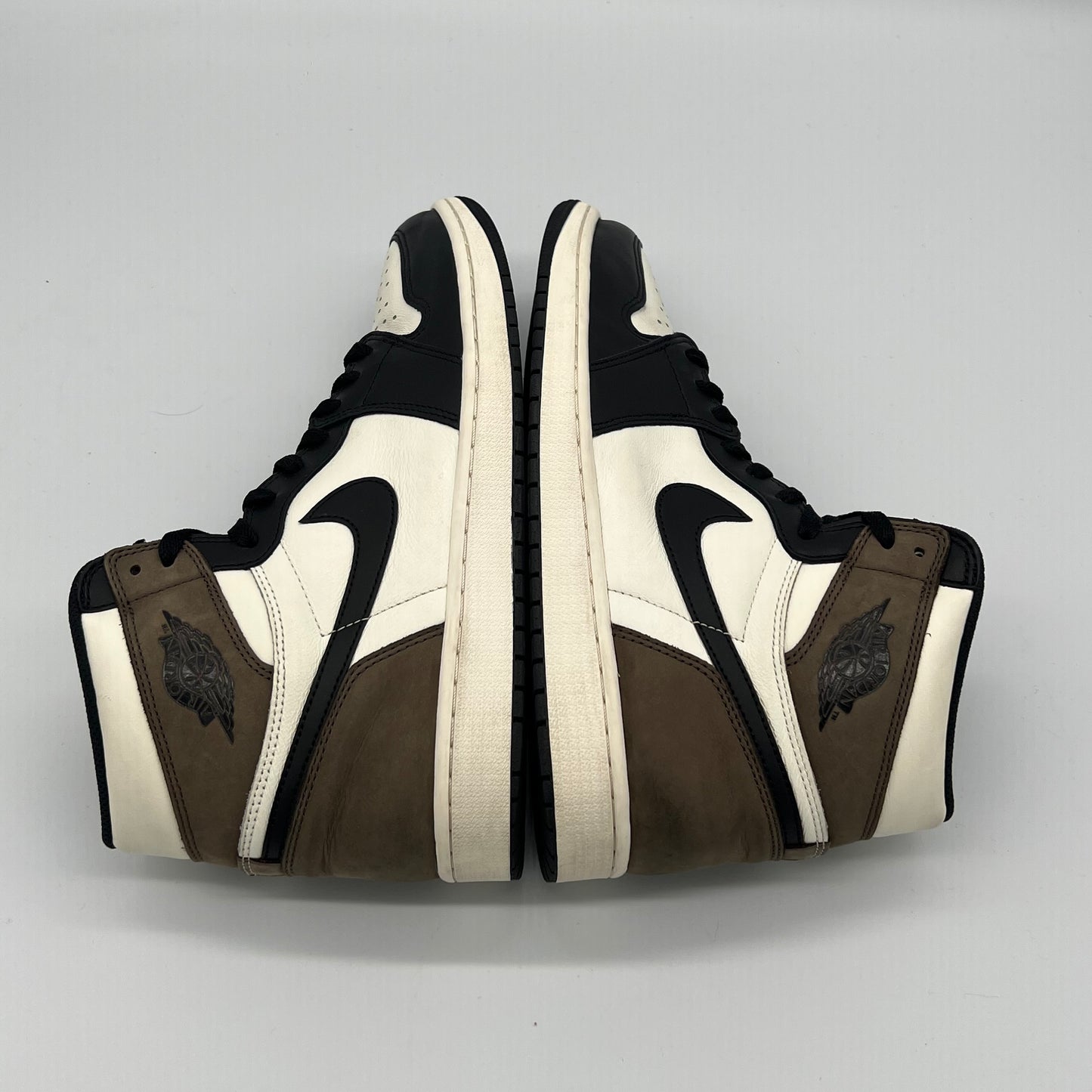Jordan 1 Retro High Dark Mocha Pre-owned US12