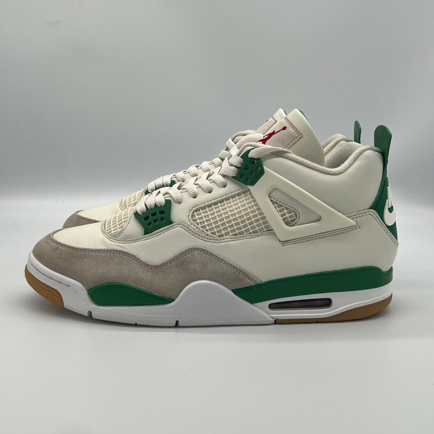 Jordan 4 Retro SB Pine Green Pre-owned US13