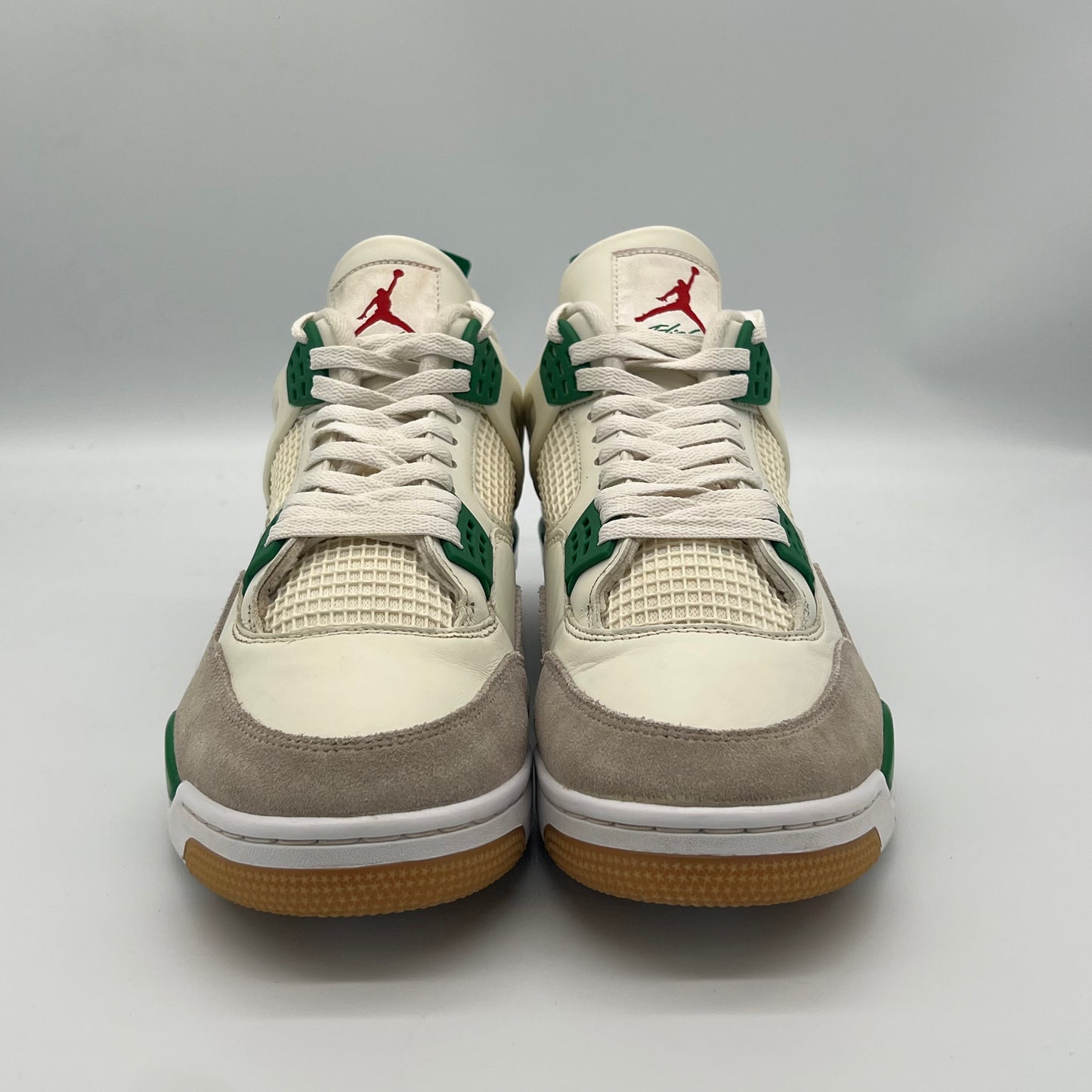 Jordan 4 Retro SB Pine Green Pre-owned US13