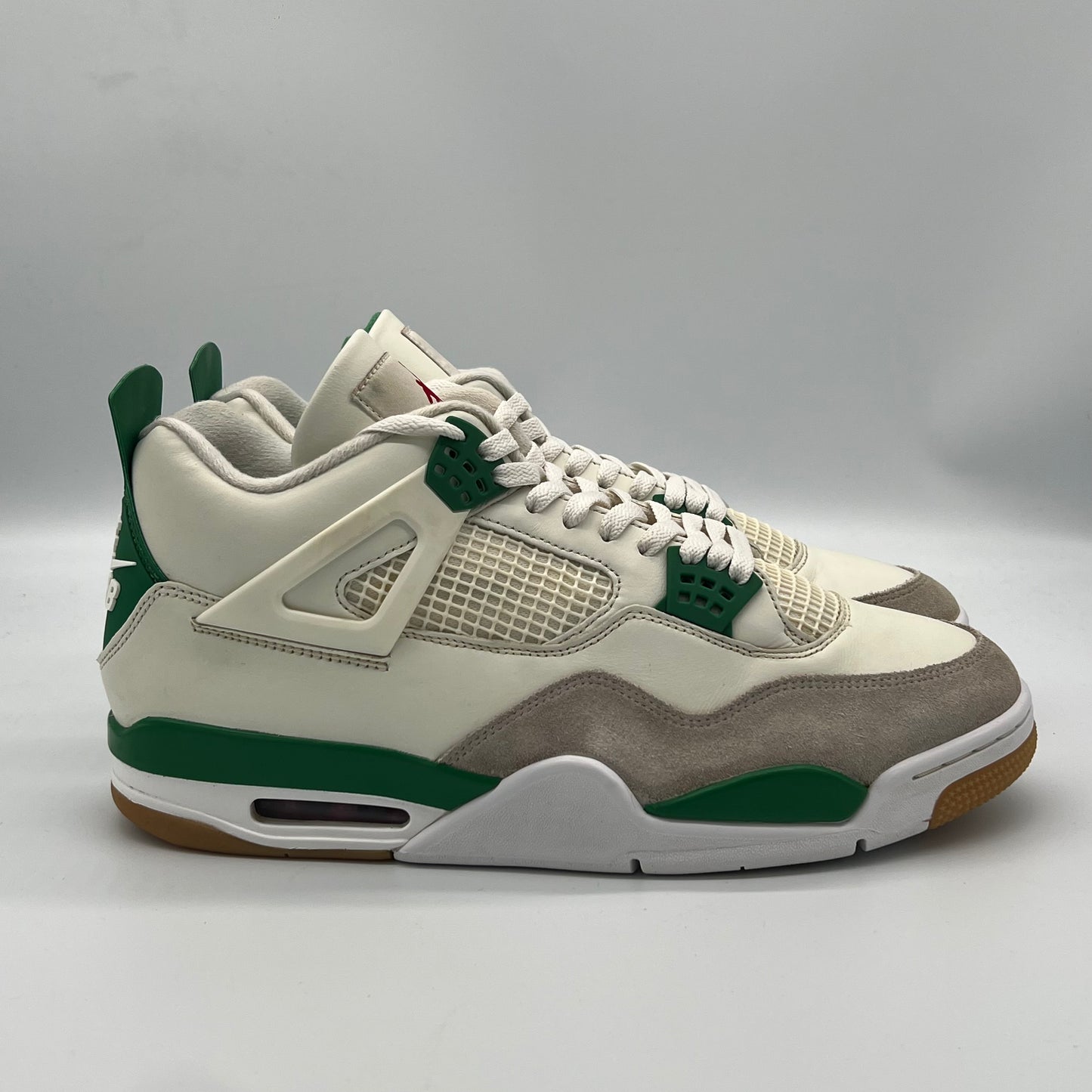 Jordan 4 Retro SB Pine Green Pre-owned US13