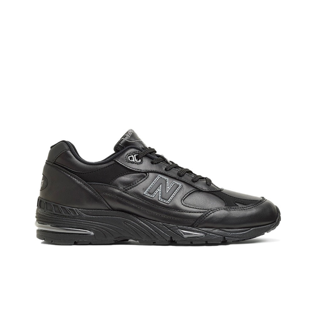 NEW BALANCE 991 TRIPLE BLACK - MADE IN ENGLAND