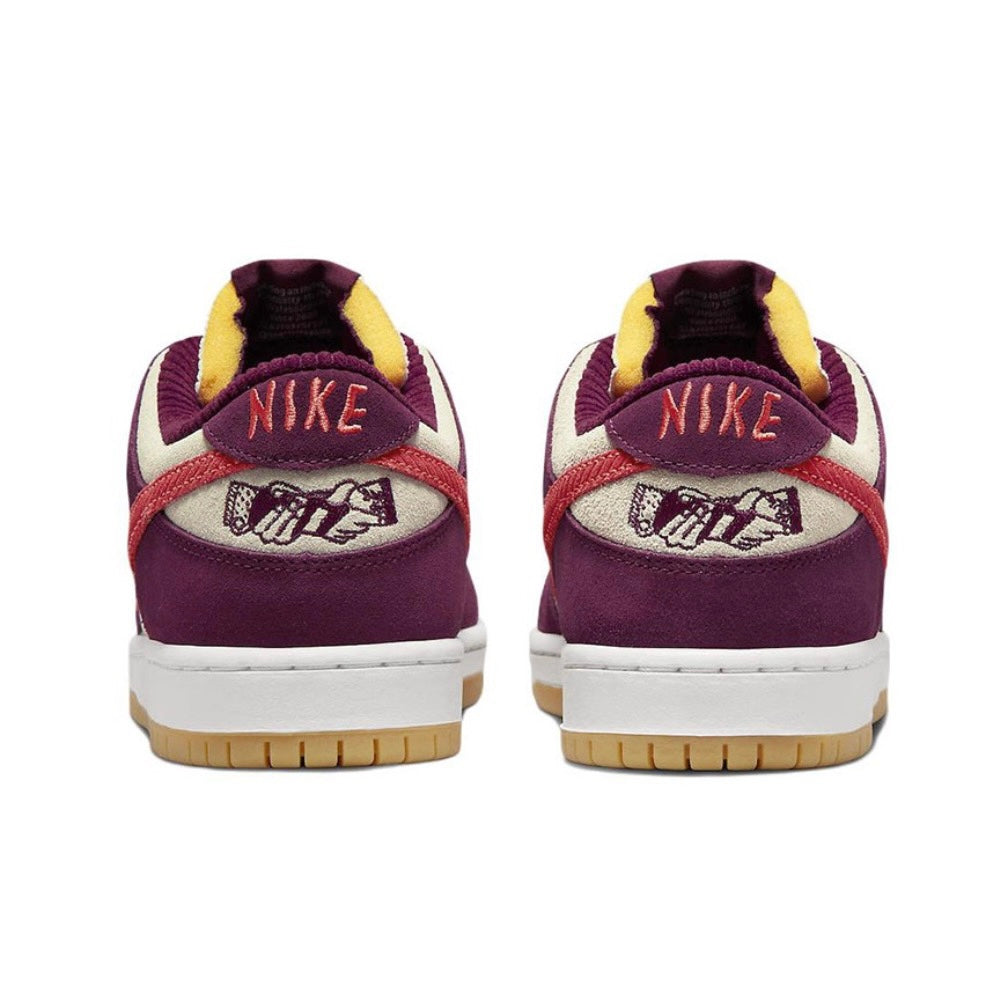 Nike SB Dunk Low Skate Like a Girl