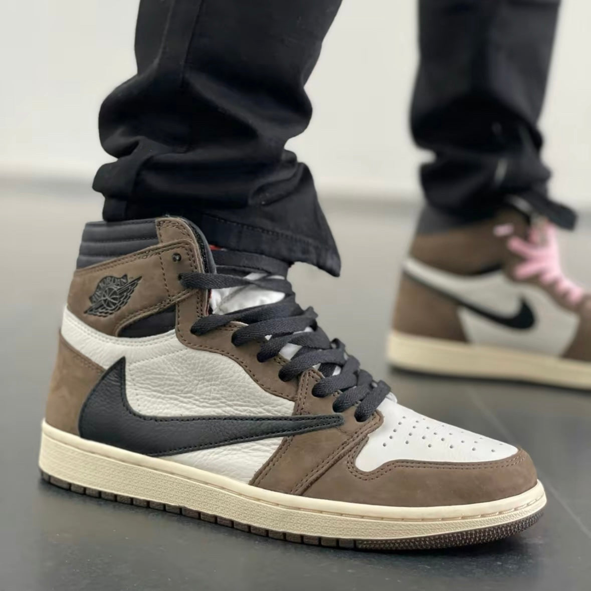 Jordan 1 Retro High OG SP Travis Scott Mocha