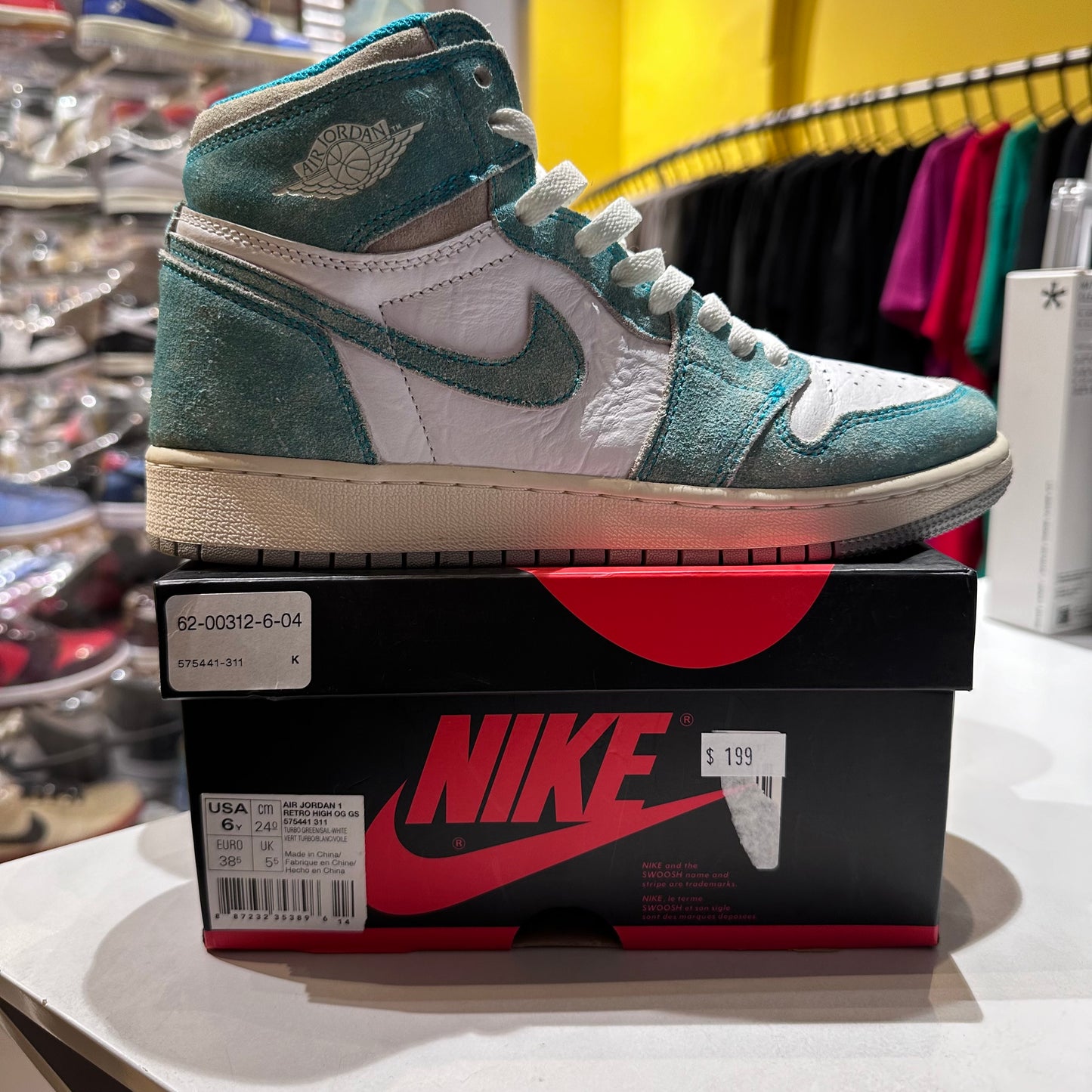 Jordan 1 Retro High Turbo Green (GS) Pre-owned US 6Y