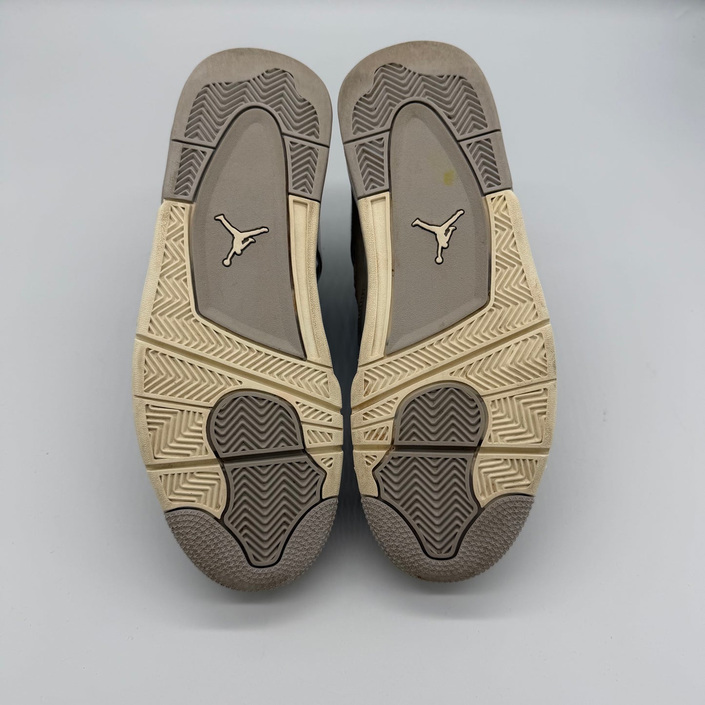 Jordan 4 Retro Frozen Moments (Women's) Pre-owned  US10