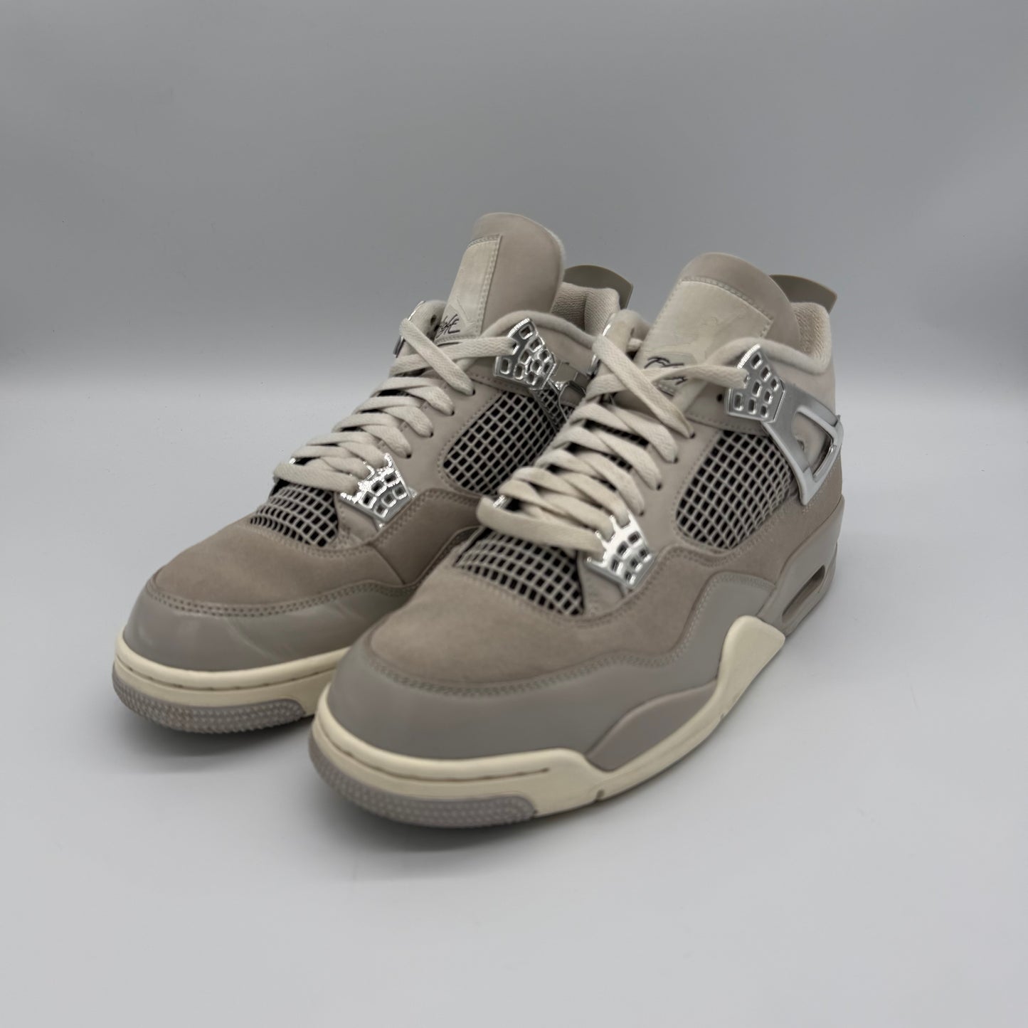 Jordan 4 Retro Frozen Moments (Women's) Pre-owned  US10