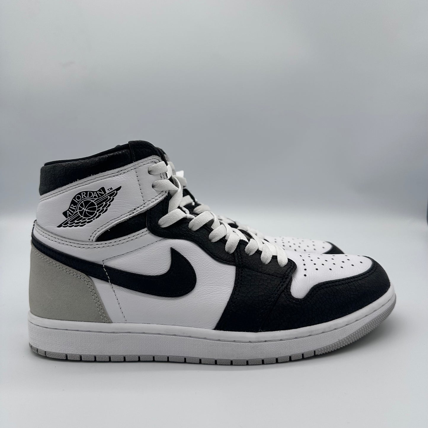 Jordan 1 Retro High OG Bleached Coral Pre-owned US 10