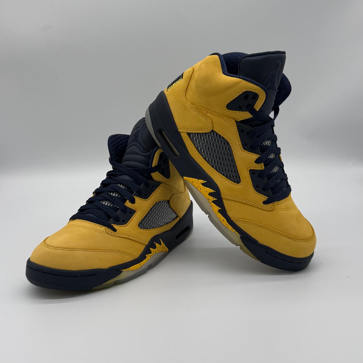 Jordan 5 Retro Michigan (2019) Pre-owned US9