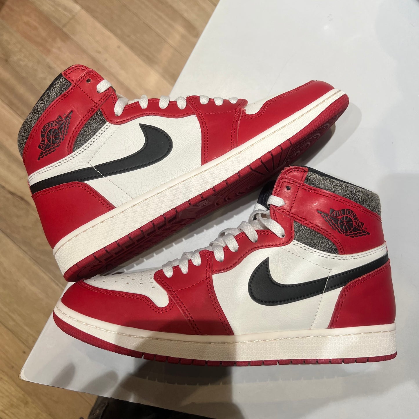 Jordan 1 Retro High OG Chicago Lost and Found Pre-owned US 10.5