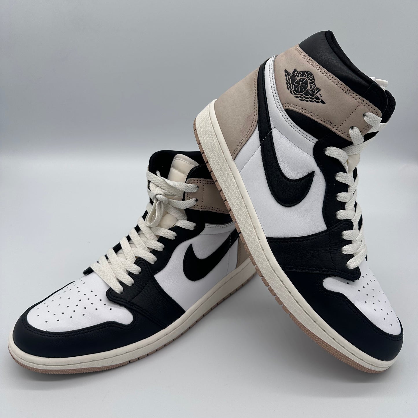 Jordan 1 Retro High OG Latte Pre-owned US10.5