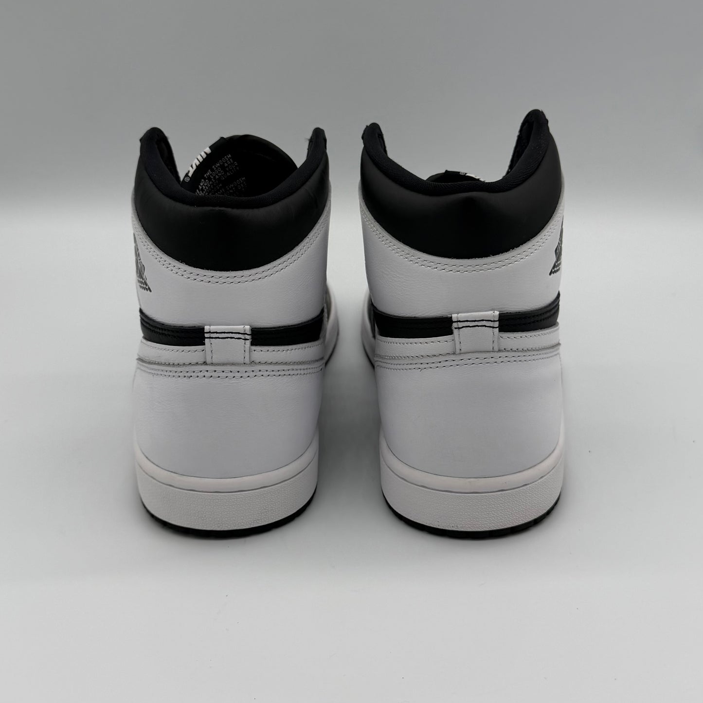 Jordan 1 Retro High OG Black White Pre-owned US11