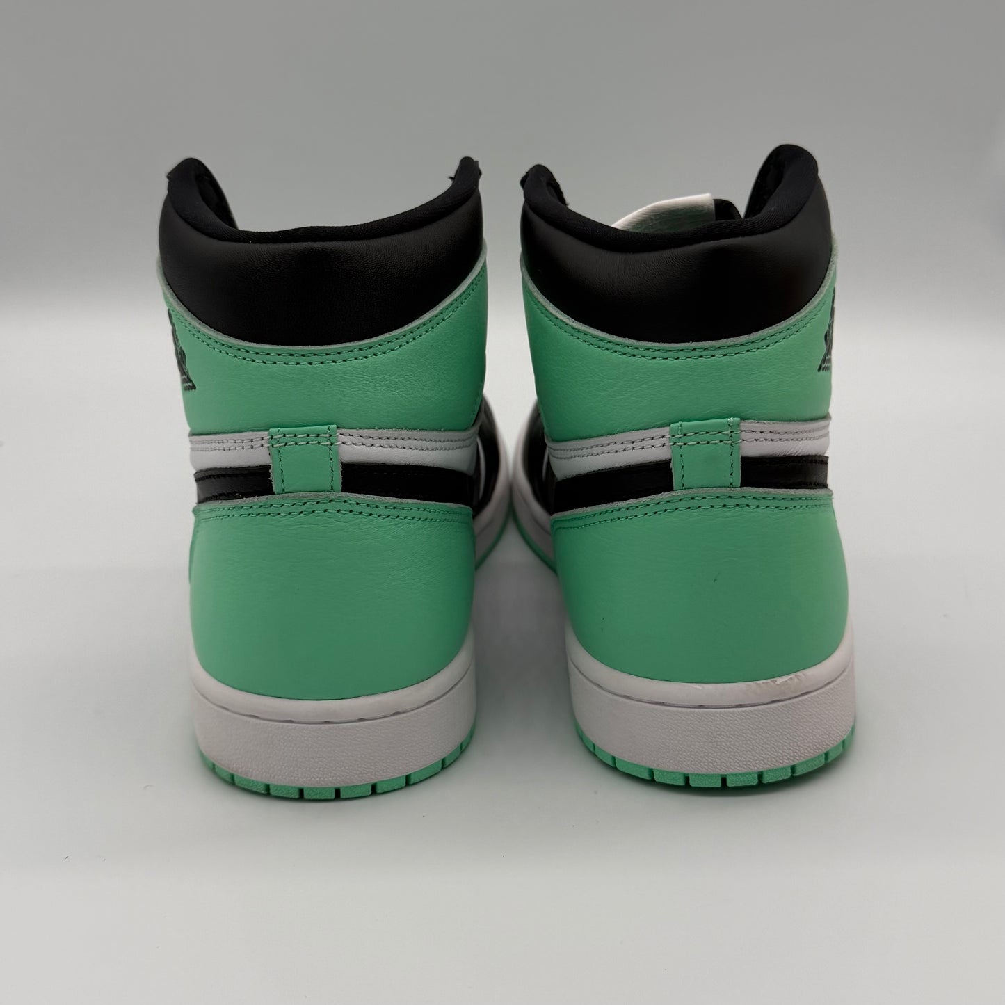 Jordan 1 Retro High OG Green Glow Pre-owned US11