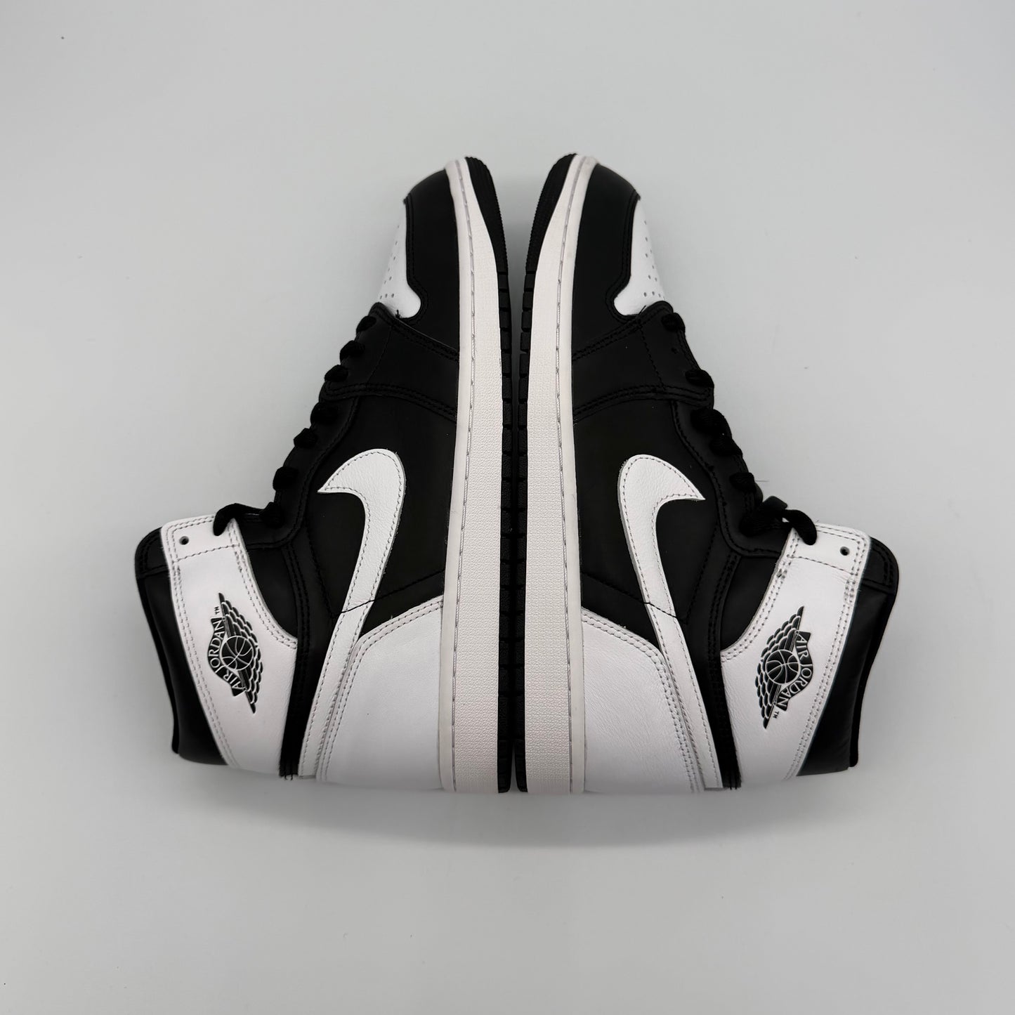 Jordan 1 Retro High OG Black White Pre-owned US11