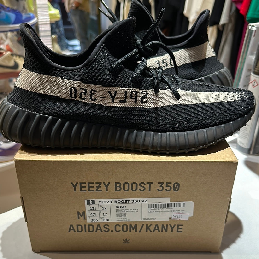 adidas Yeezy Boost 350 V2 Core Black White (2016/2022) Pre-owned US12.5