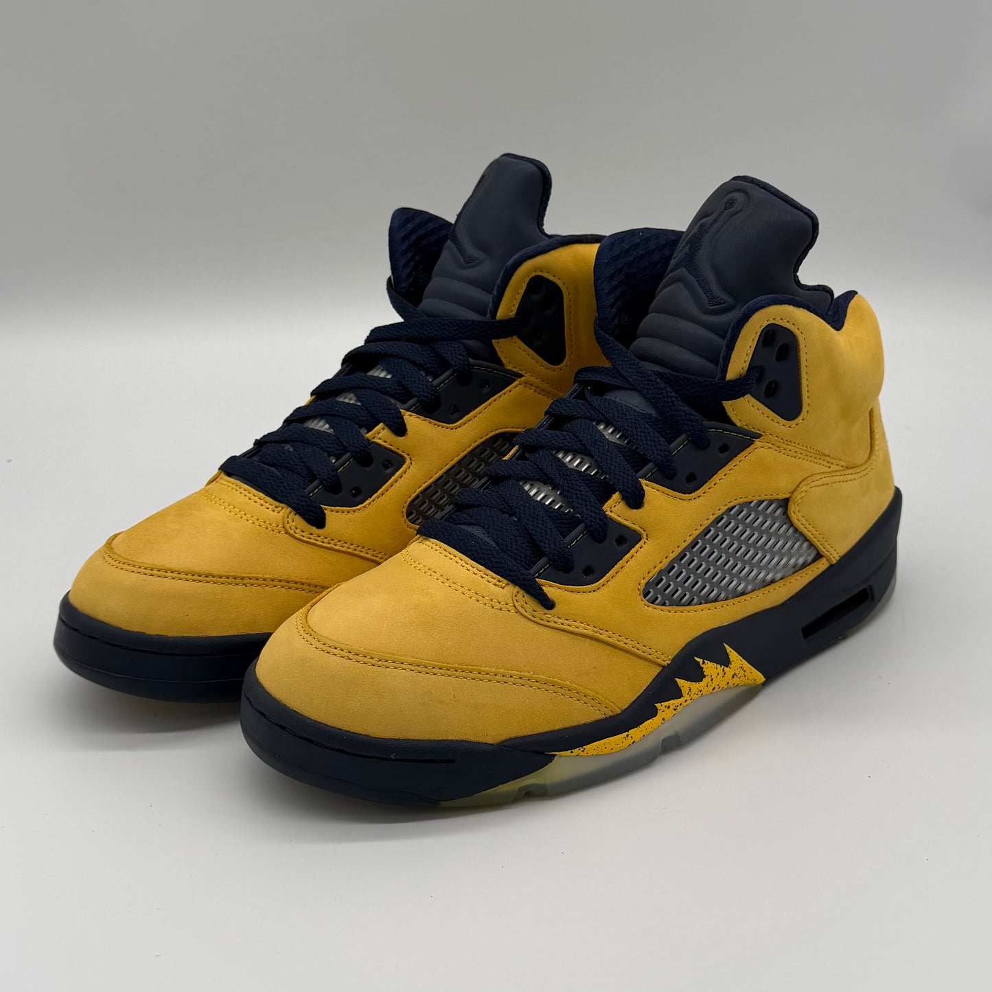 Jordan 5 Retro Michigan (2019) Pre-owned US9