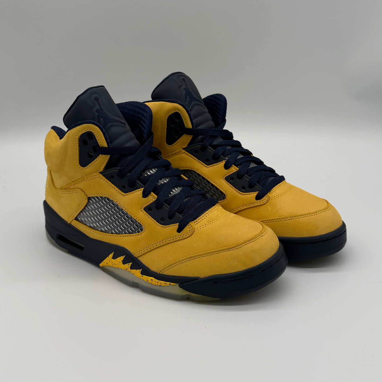Jordan 5 Retro Michigan (2019) Pre-owned US9