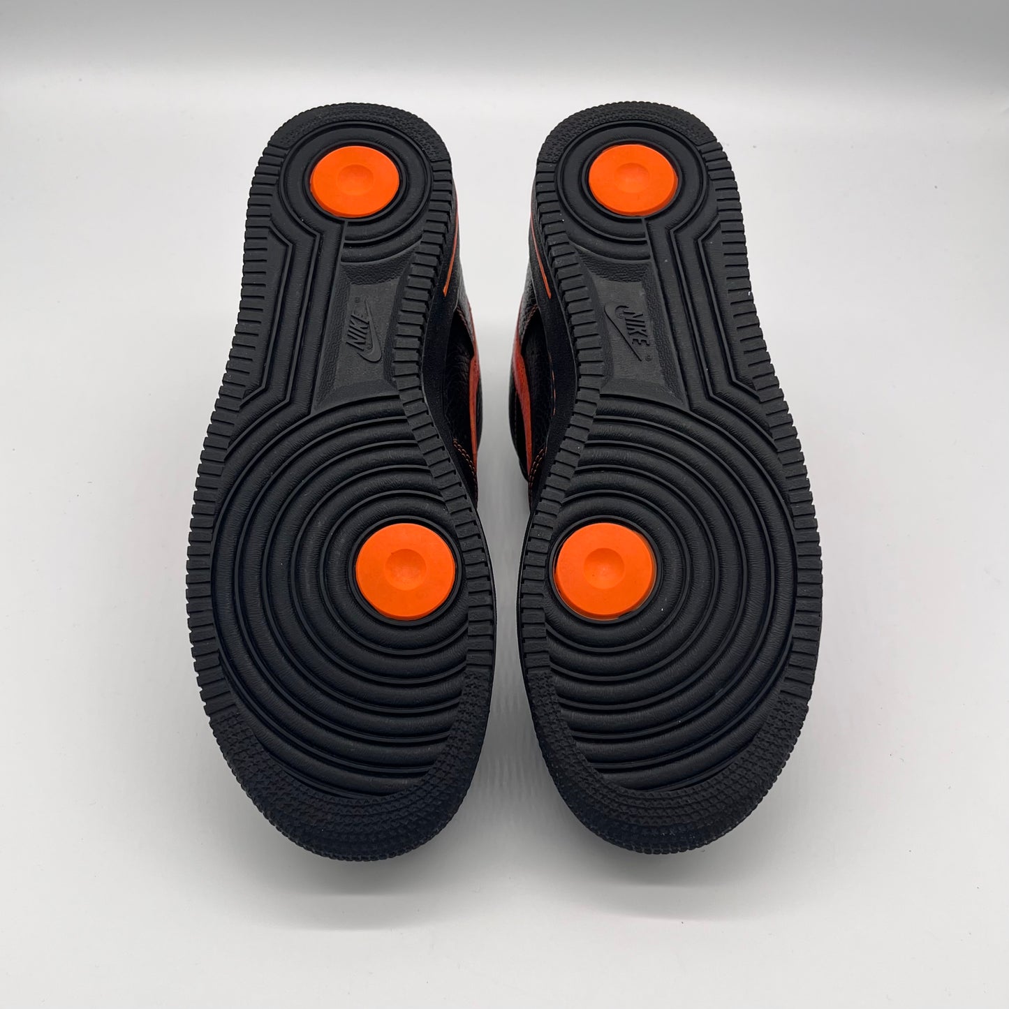 VLONE x Nike Air Force 1 Low (2017) Pre-owned (VNDS)US10.5