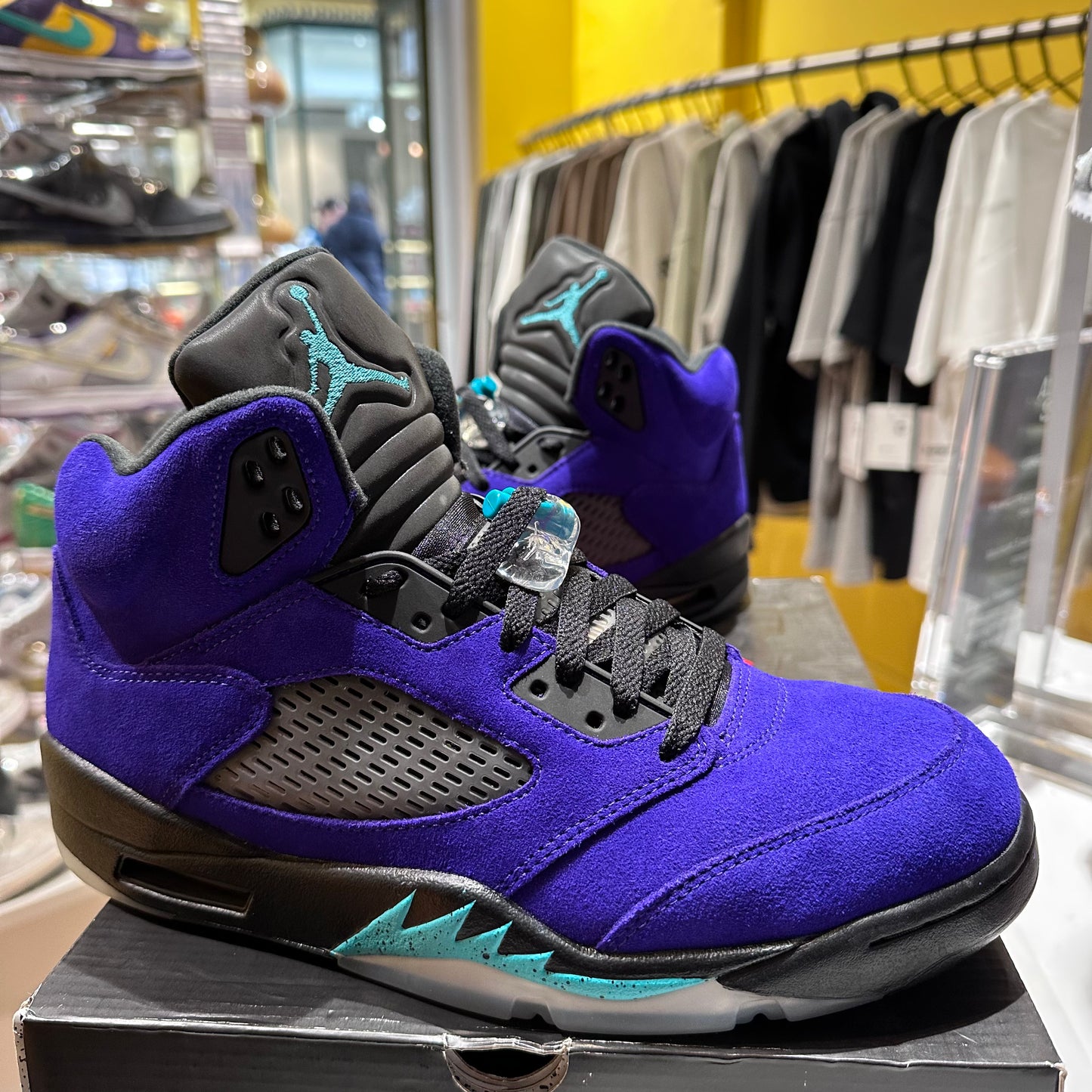 Jordan 5 Retro Alternate Grape Pre-Owned