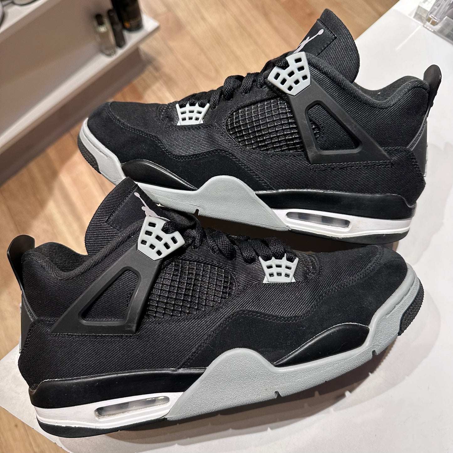 Jordan 4 Retro SE Black Canvas Pre-owned US12