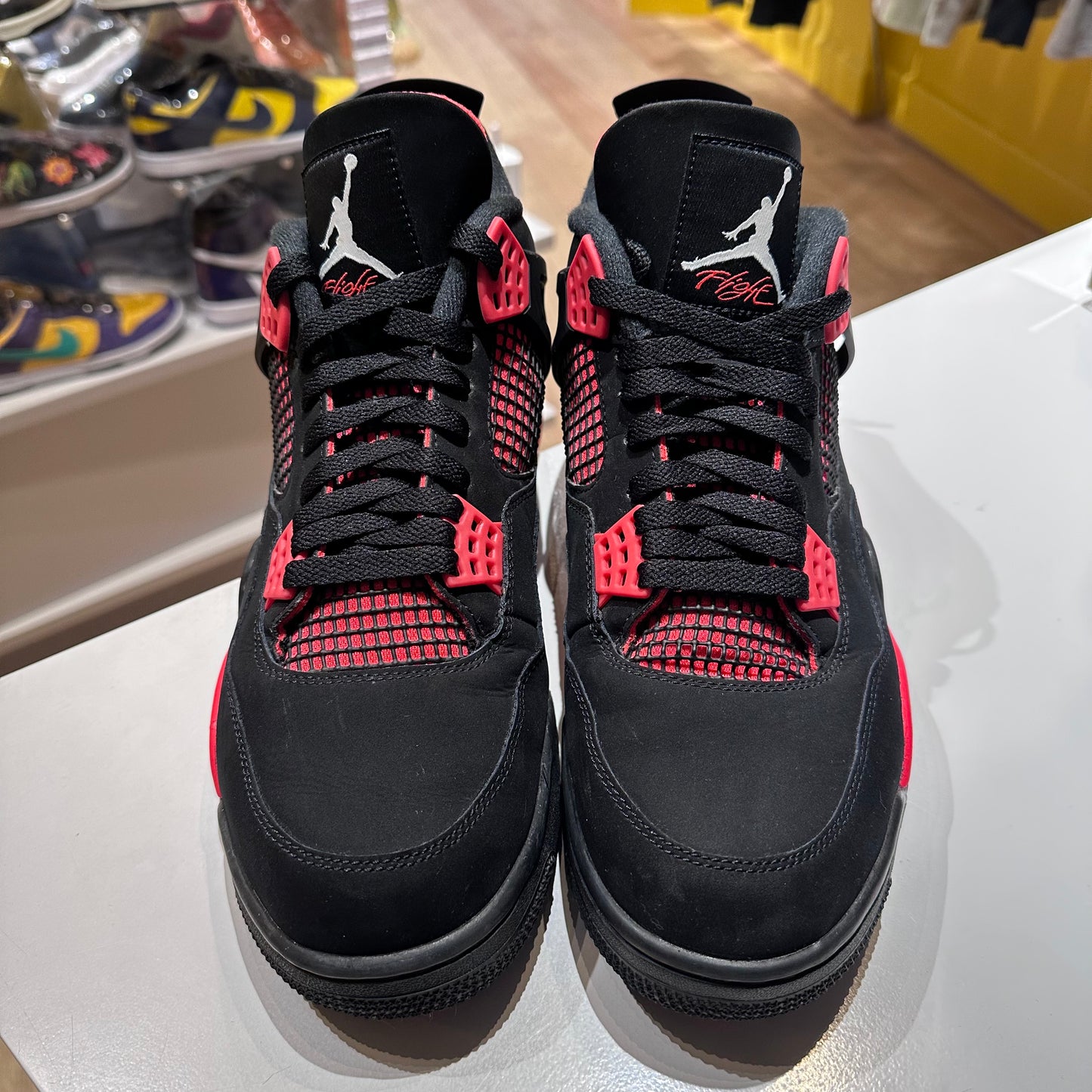 Jordan 4 Retro Red Thunder Pre-Owned