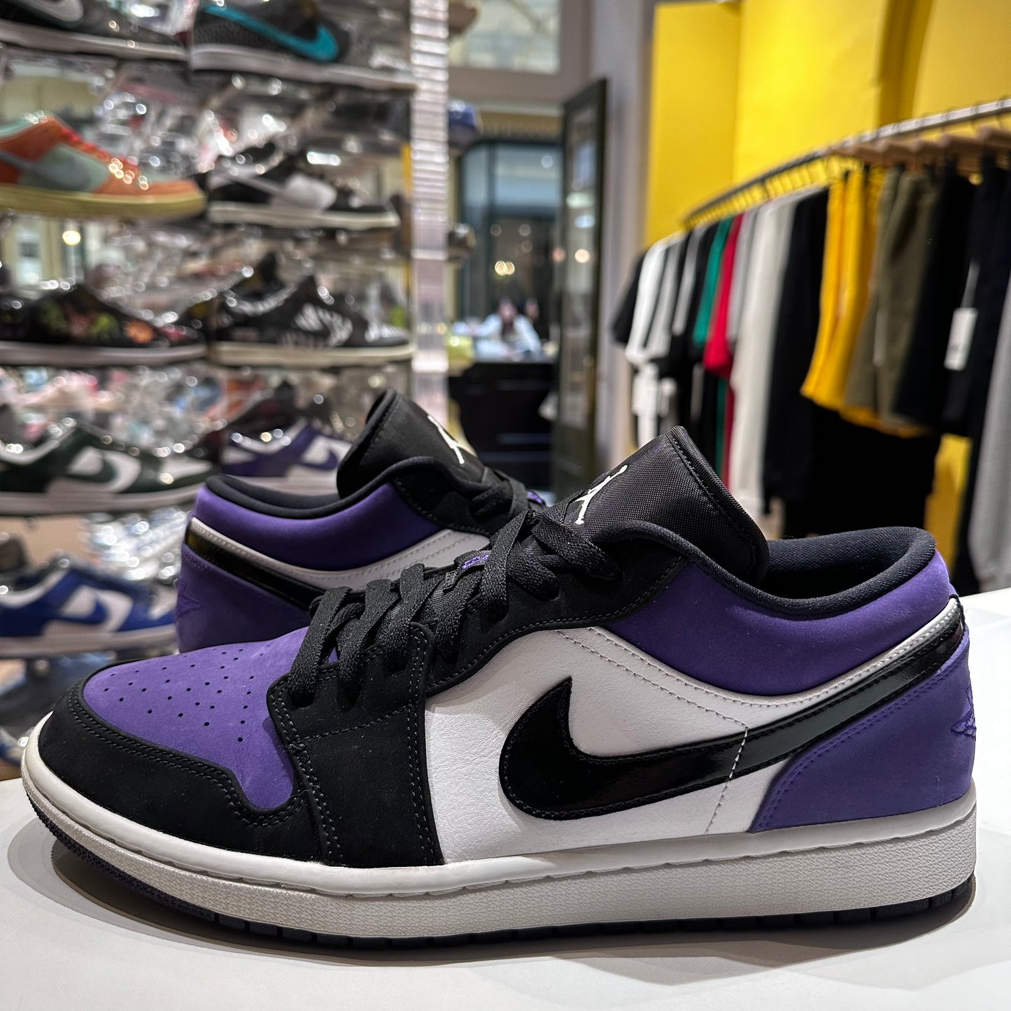 Jordan 1 Low Court Purple Pre-owned 11.5