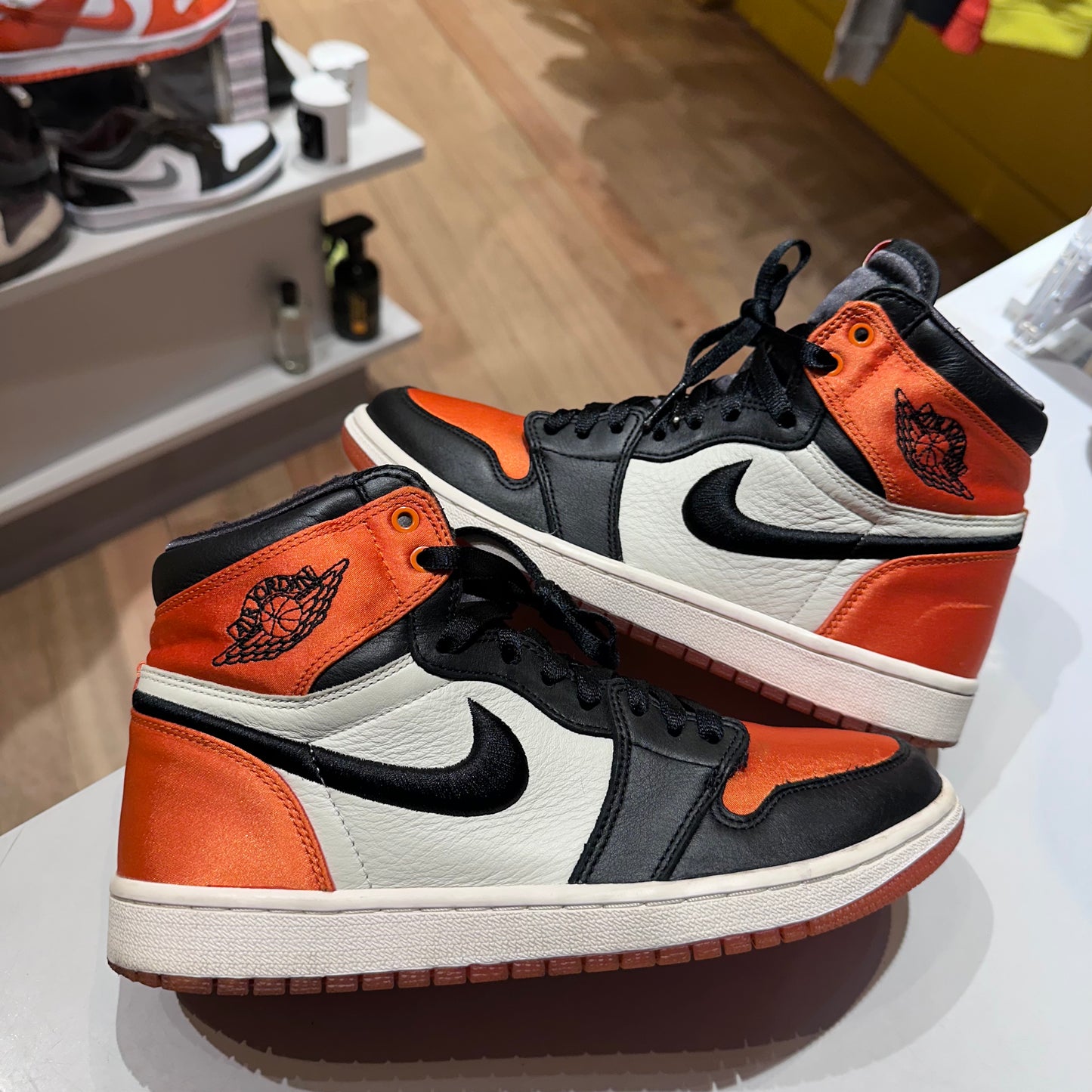 Jordan 1 Retro High OG Satin Shattered Backboard (Women's) Pre-owned WUS 8.5