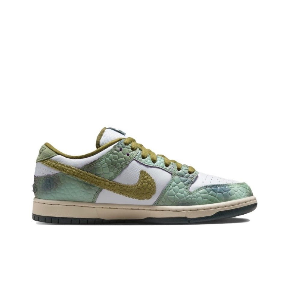 Nike SB Dunk Low Alexis Sablone Chameleon